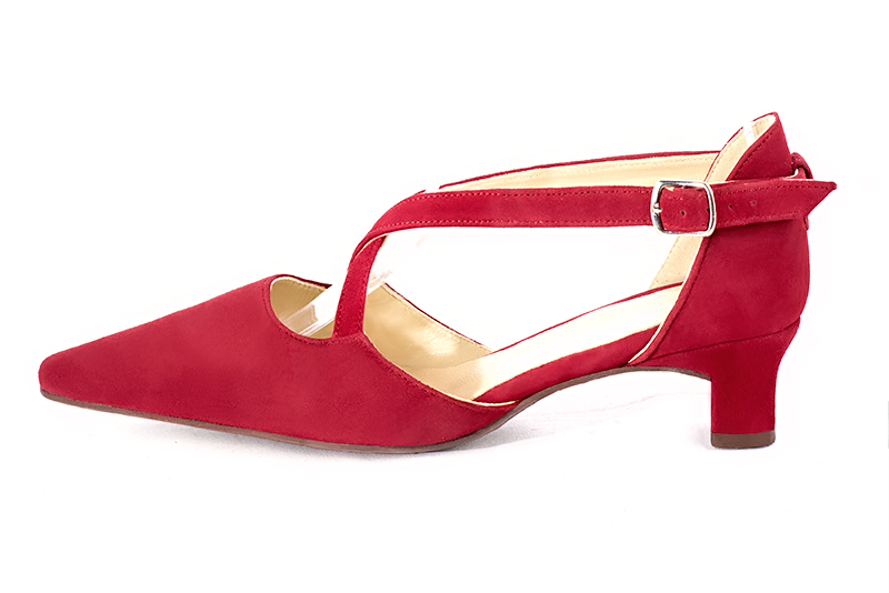 Cardinal red women's open side shoes, with crossed straps. Tapered toe. Low kitten heels. Profile view - Florence KOOIJMAN